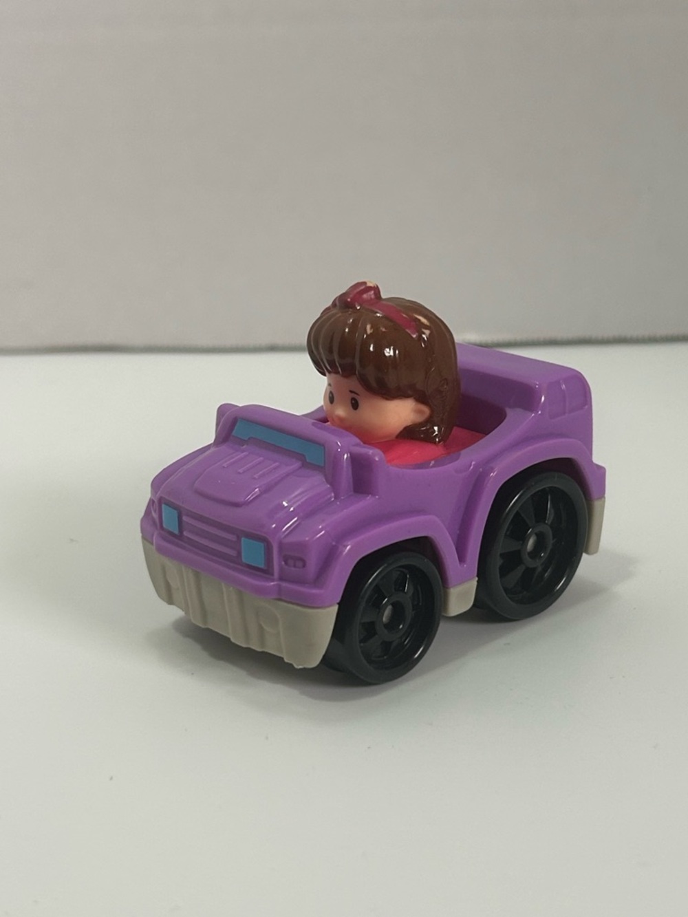 2/$25 🧸 Little People Wheelies Mia Girl in Jeep Purple 2014